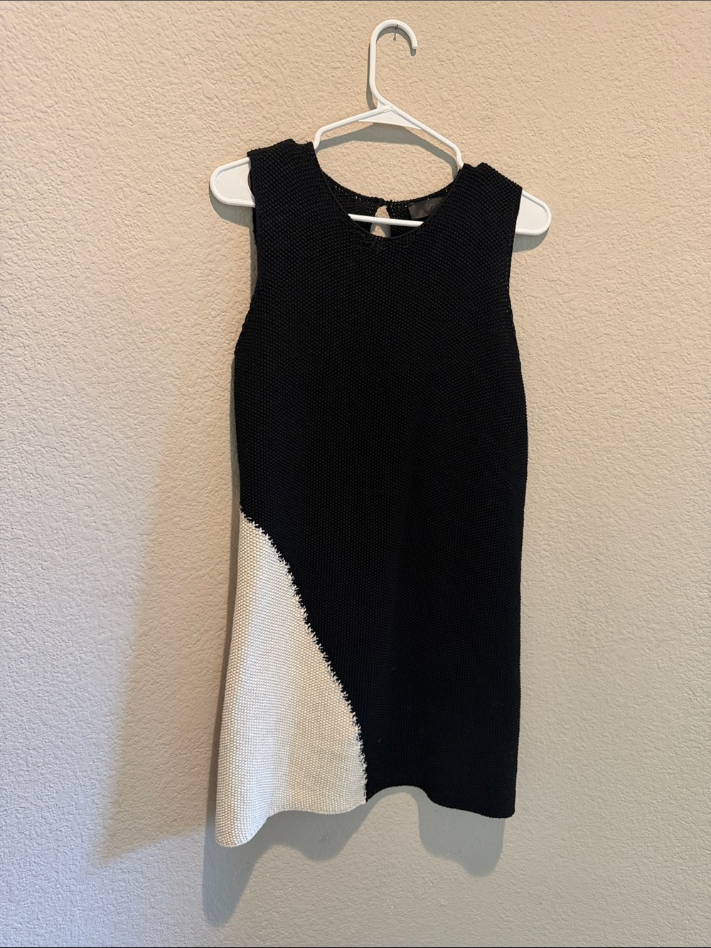 Sweater Subcategory Classification - Picture 4 of 4